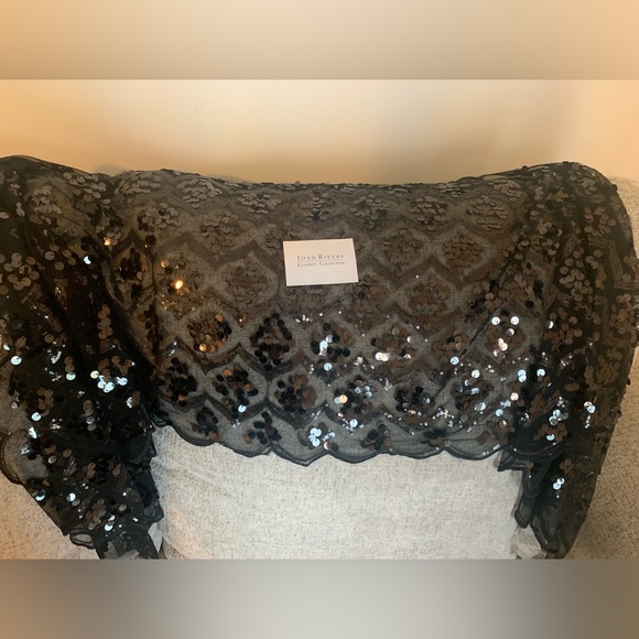 Brand new Joan Rivers beautiful black shawl - Picture 2 of 2